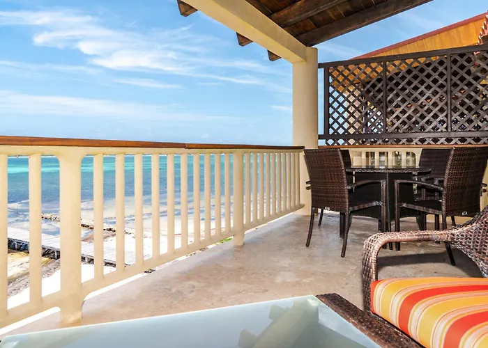 Holiday home Residences At Barrier Reef 1-3c Oceanfront 2 Bedroom By Floreo *