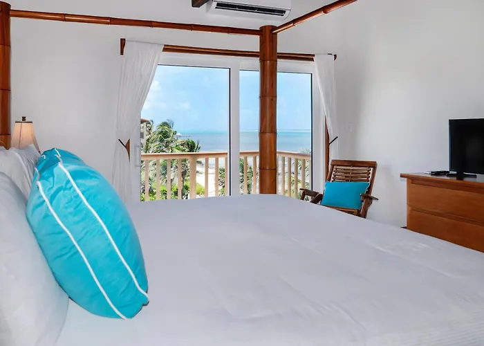 Residences At Barrier Reef 1-3c Oceanfront 2 Bedroom By Floreo Holiday home San Pedro (Ambergris Caye)