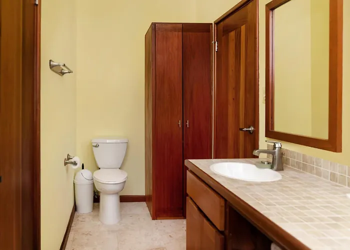 Residences At Barrier Reef 1-3c Oceanfront 2 Bedroom By Floreo * San Pedro (Ambergris Caye)